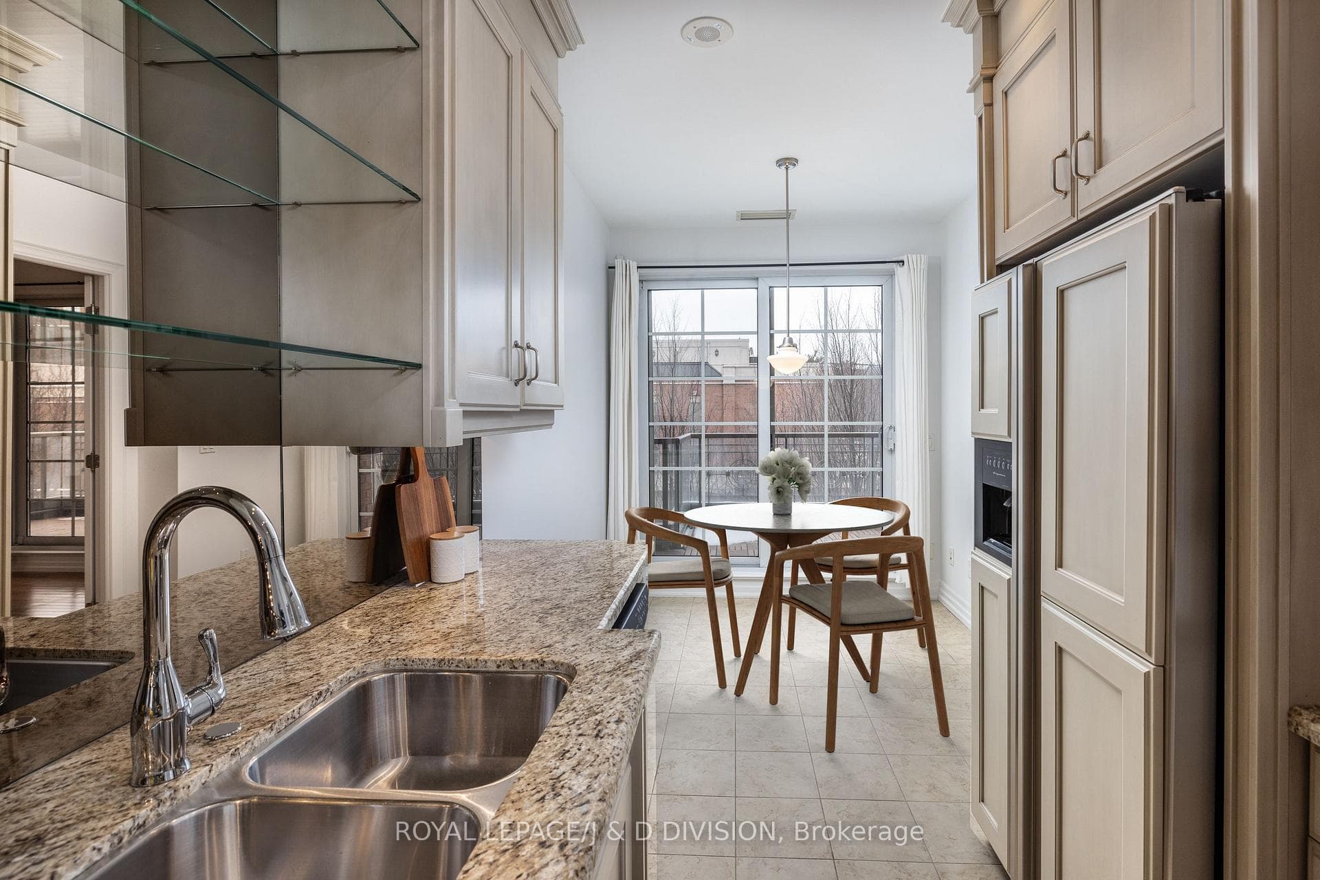 20 Burkebrook Place Unit 311 photo 10