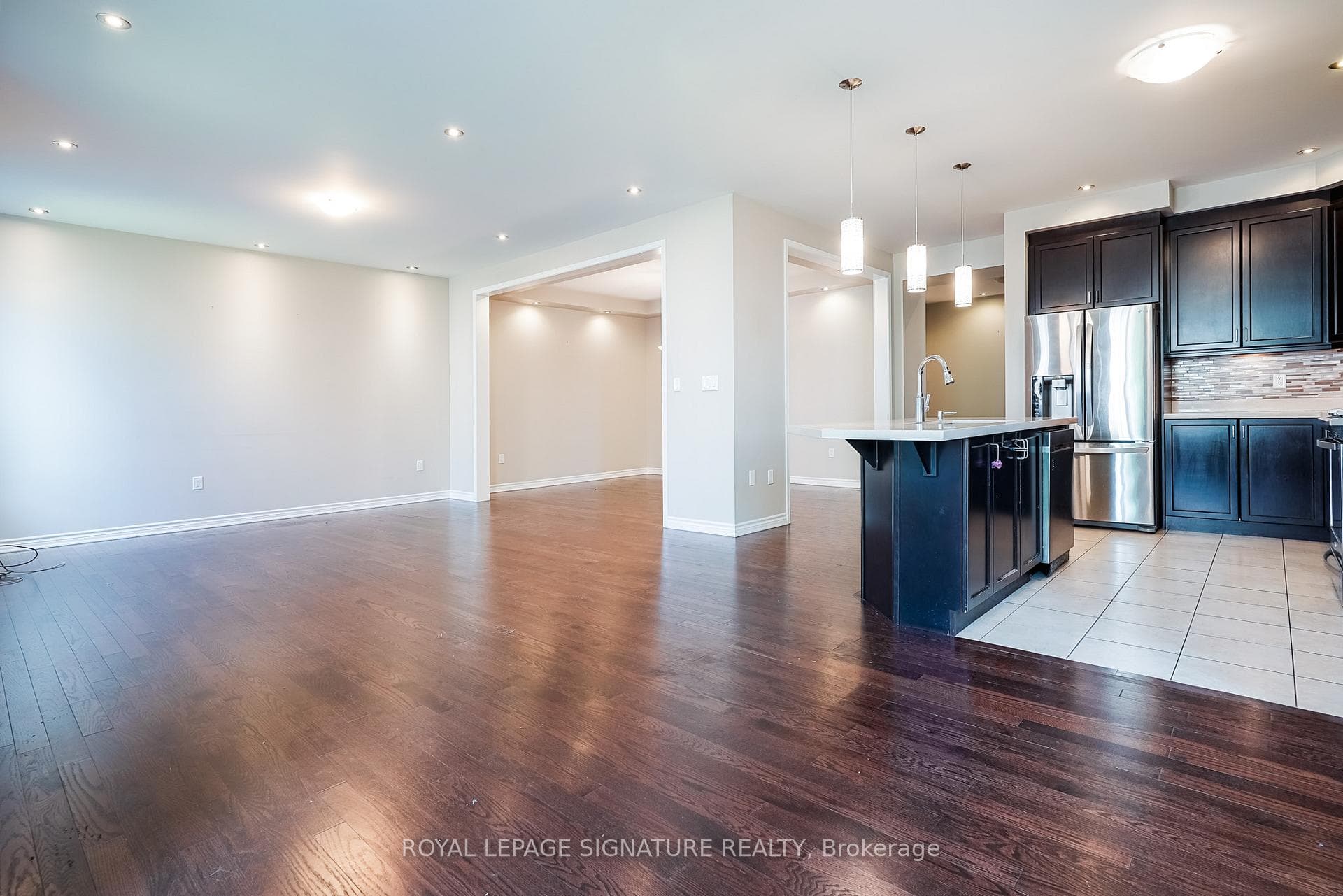 949 Kelman Court photo 33