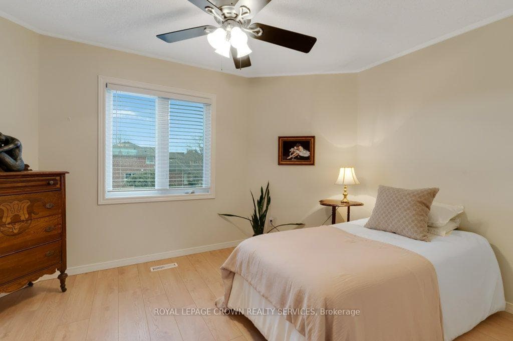 32 Kingfisher Crescent photo 24