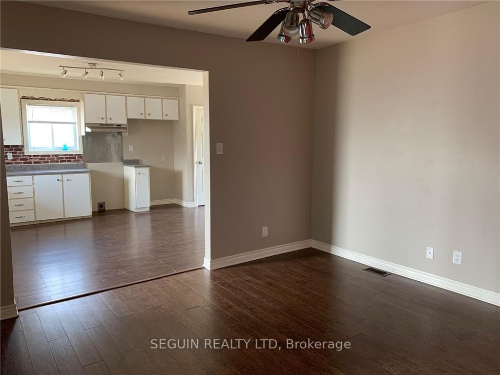 344 CHAMPLAIN Street photo 12
