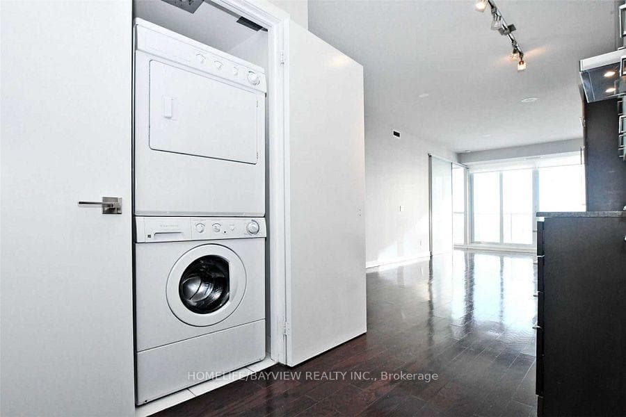 770 Bay Street Unit 2402 photo 32