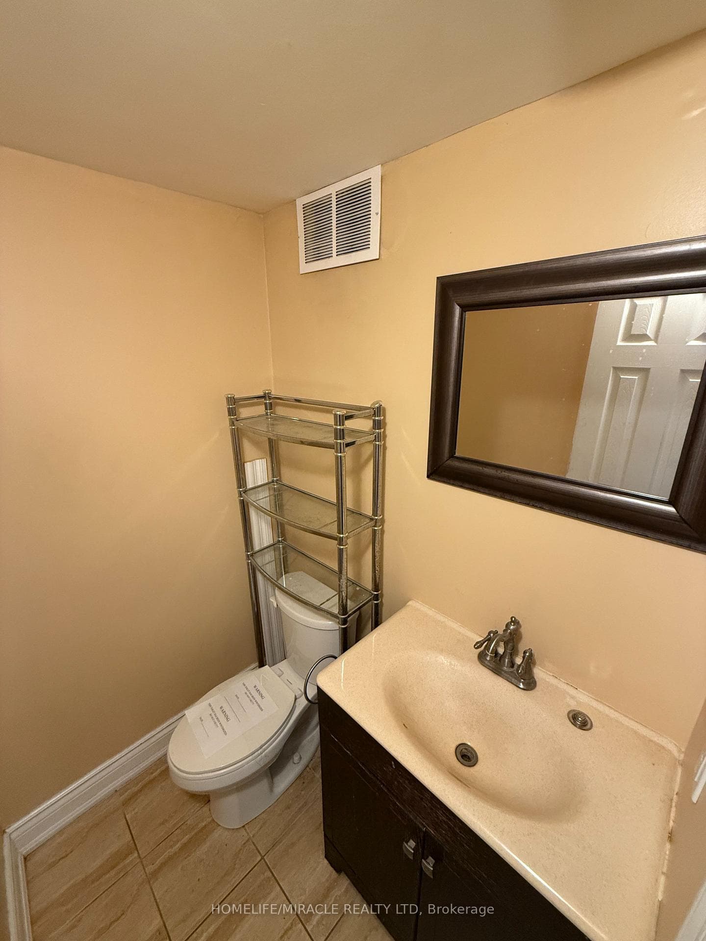 10 Yorkton Boulevard photo 31