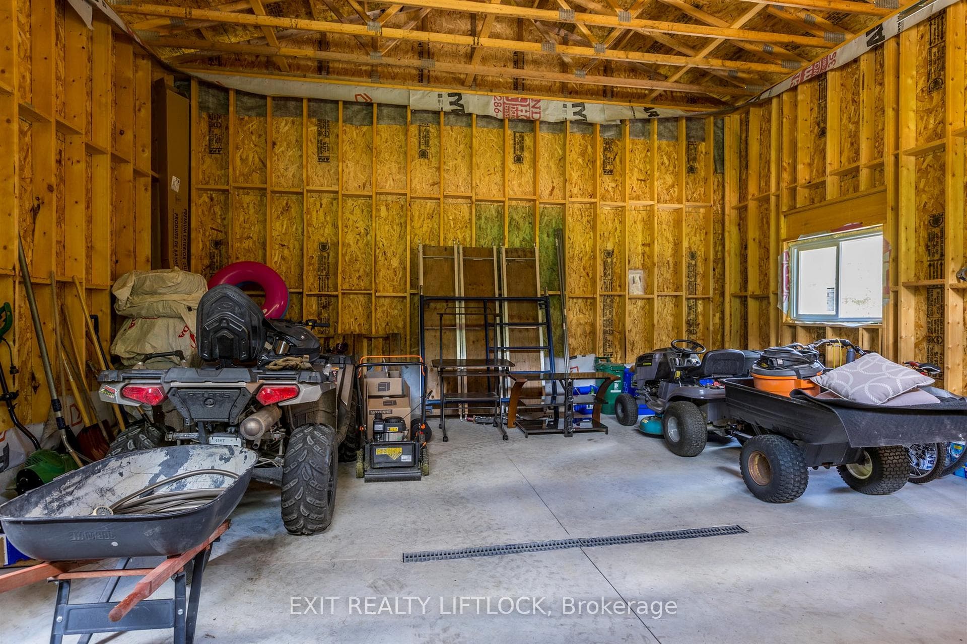 388 Bobcaygeon Road photo 33