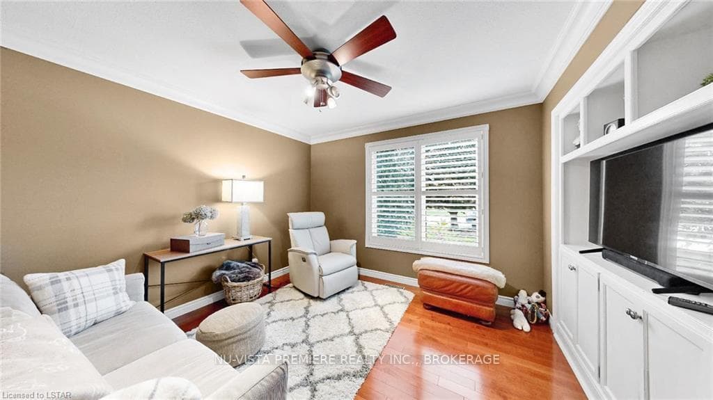 61 PARKVIEW Drive photo 22