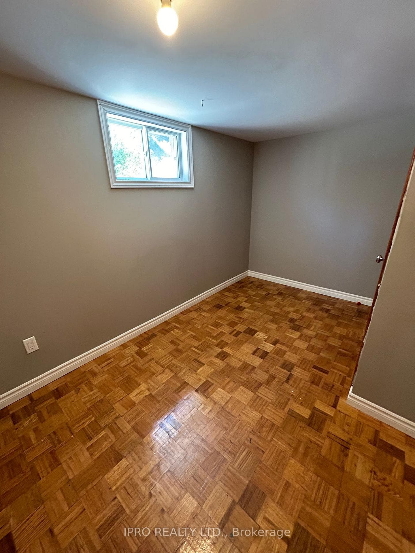 102 Ellis Avenue Unit MAIN photo 24