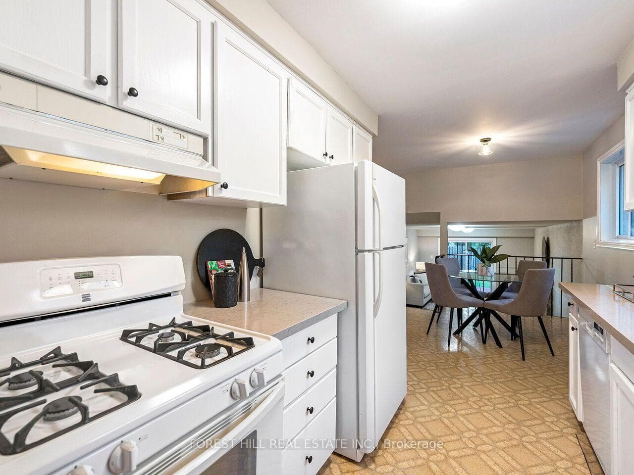 6193 Montevideo Road photo 8