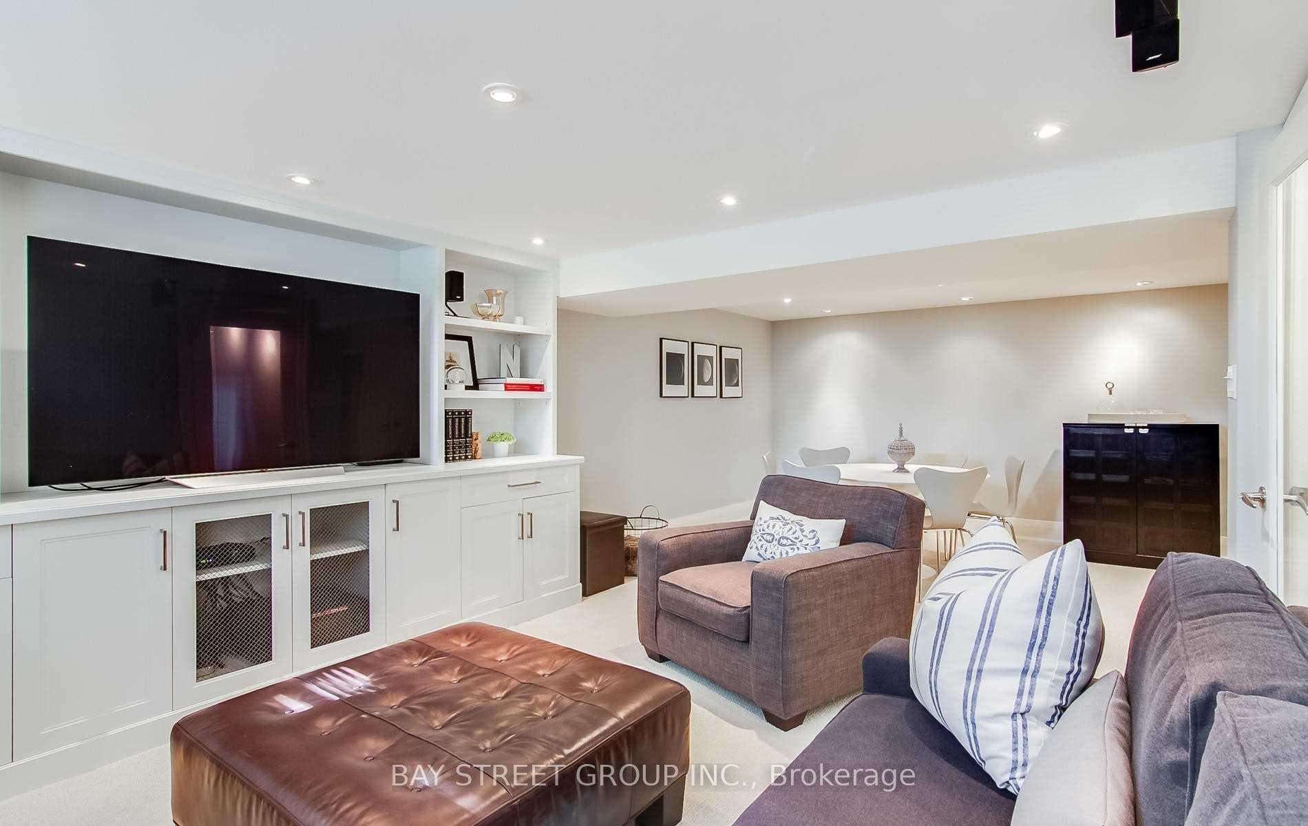 8 Overton Crescent photo 10