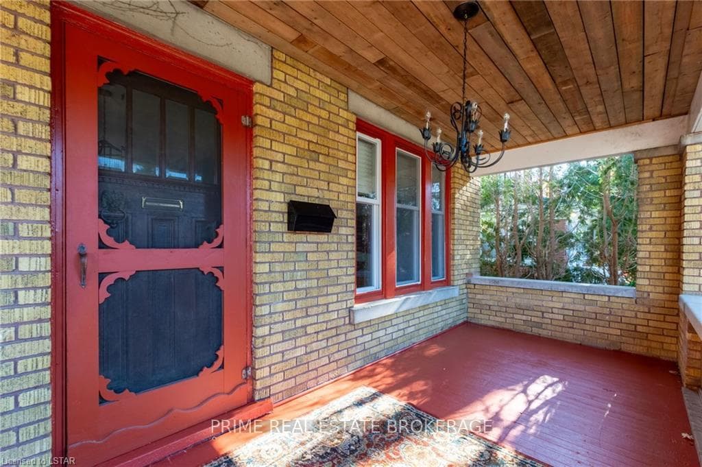 320 RIDOUT Street photo 5