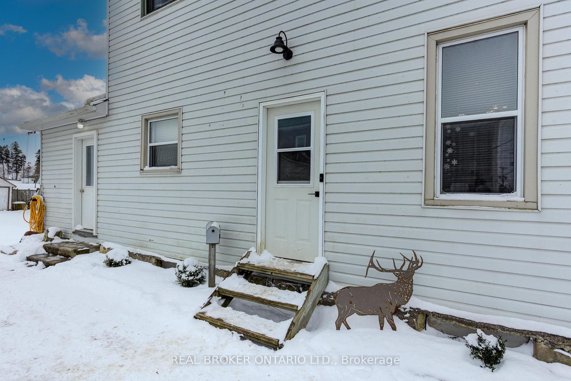 32 Mcgivern Street photo 2