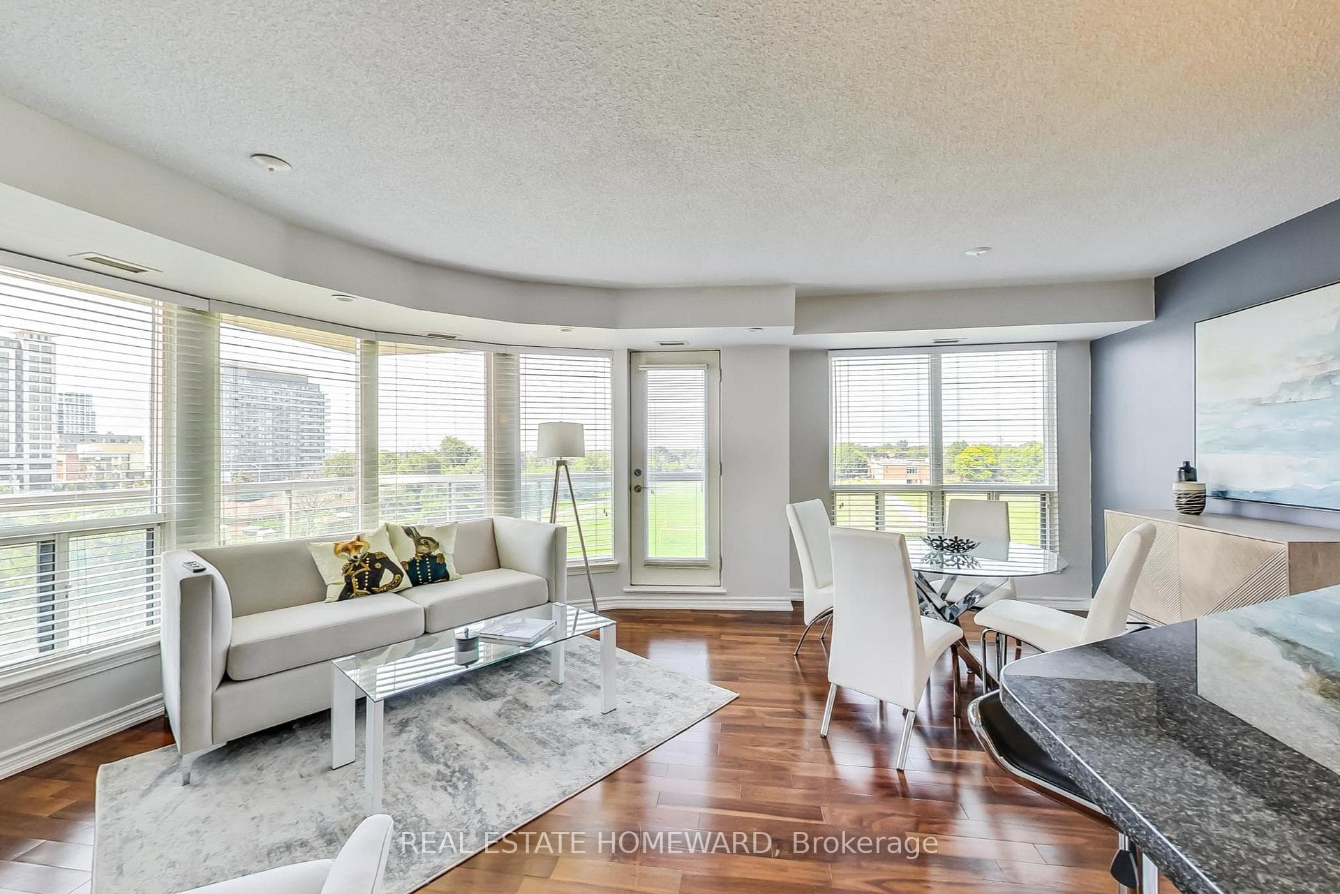 1030 Sheppard Avenue Unit 513 photo 8