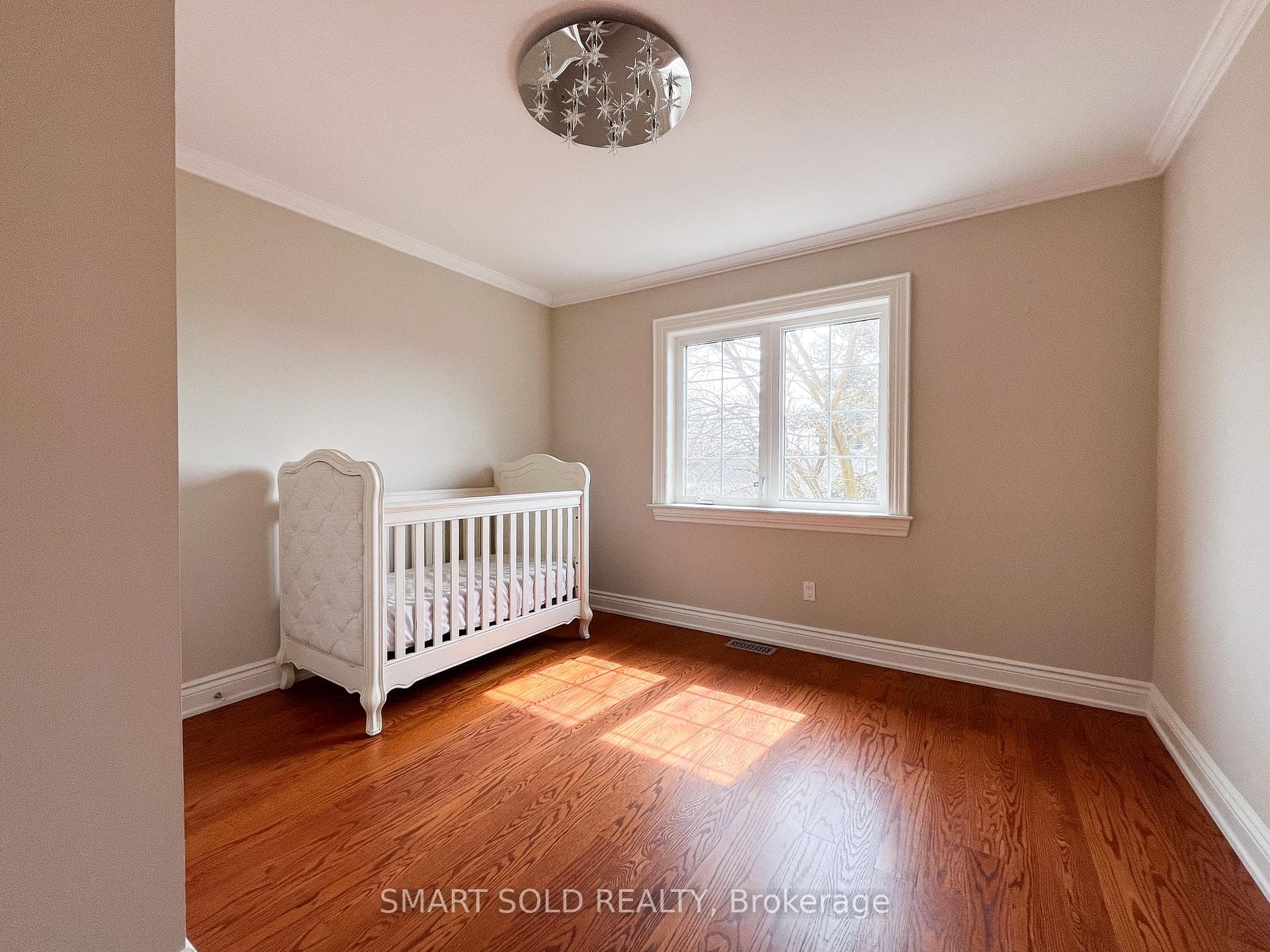 192 Waneta Drive photo 25