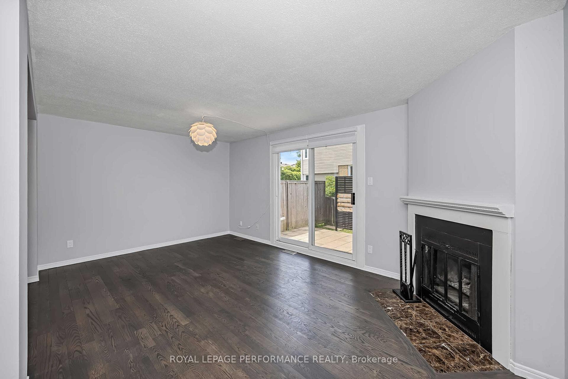 1780 Lamoureux Drive Unit A photo 9