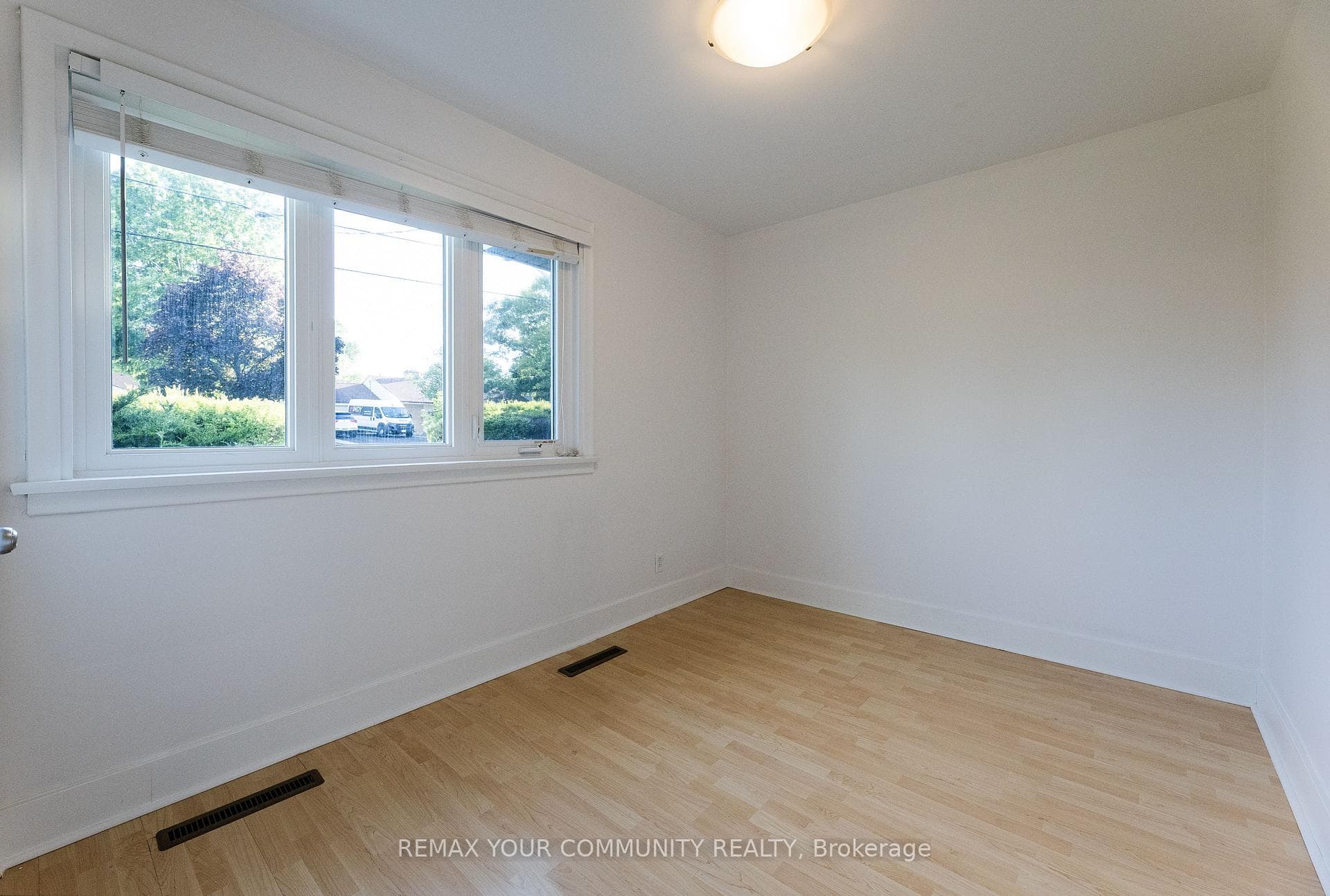 29 Wareham Drive photo 7