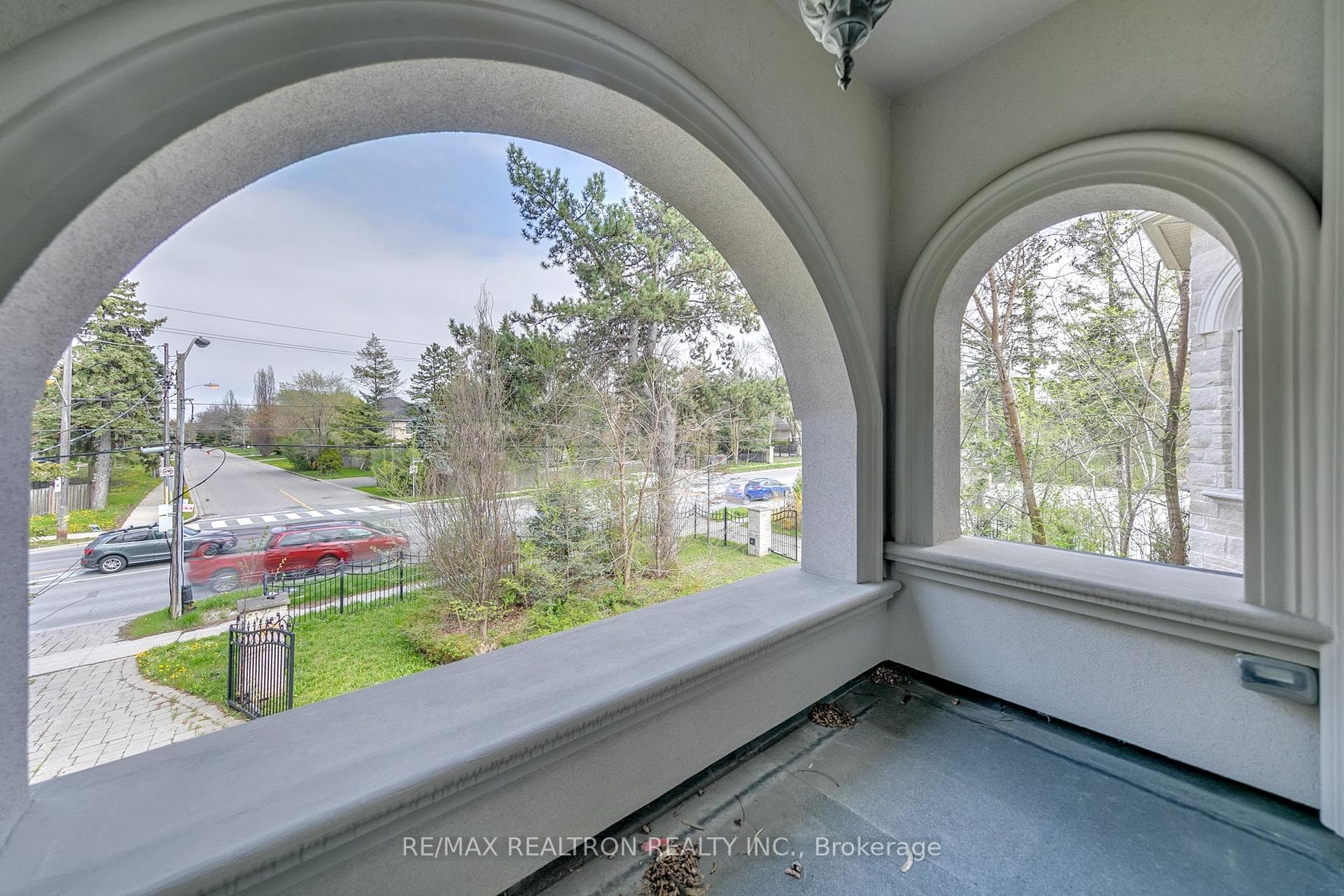 2706 Bayview Avenue photo 29