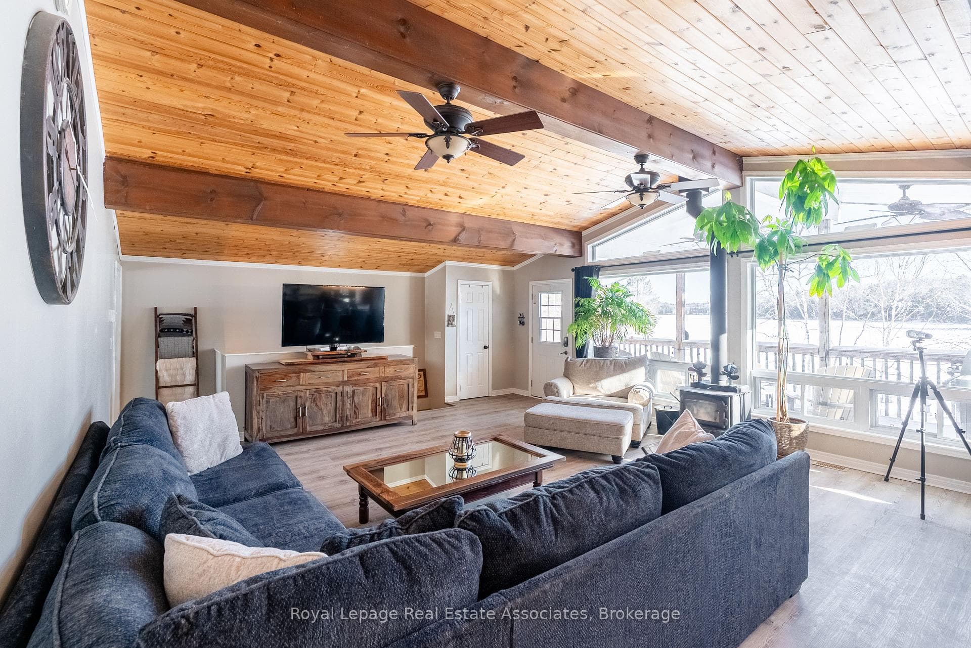 196 Circle Road photo 12