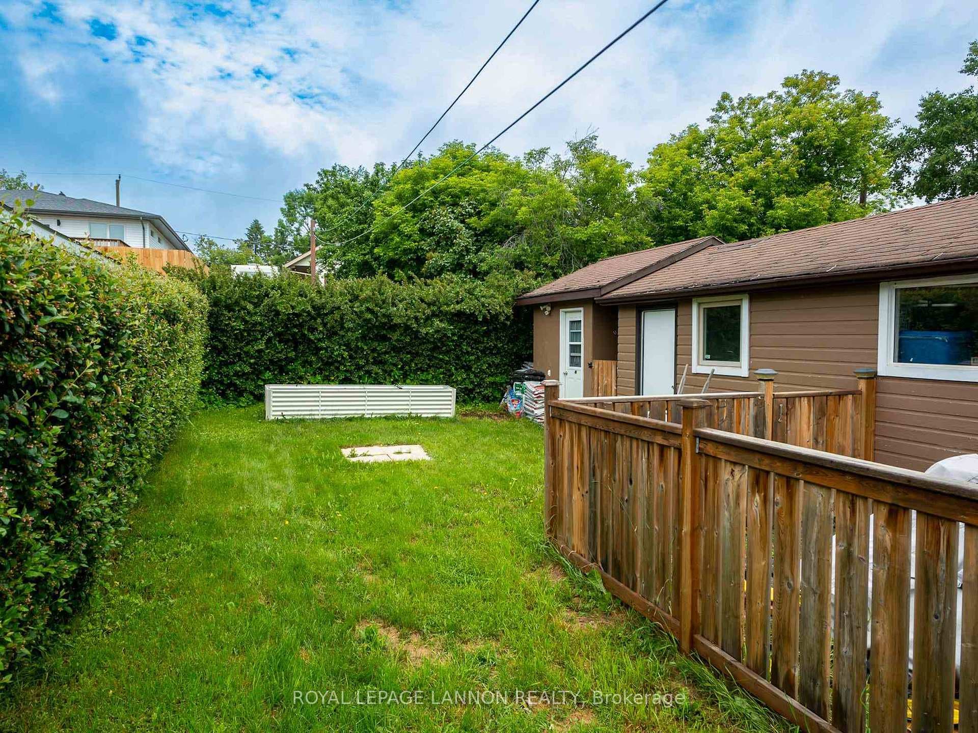 96 Albany Street photo 40
