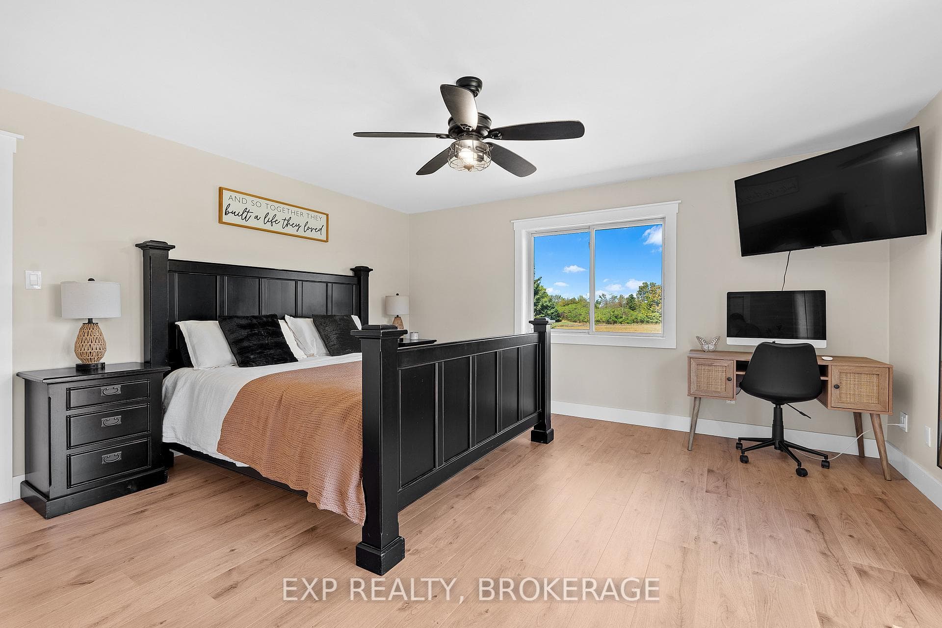 64 BERRY Road photo 24