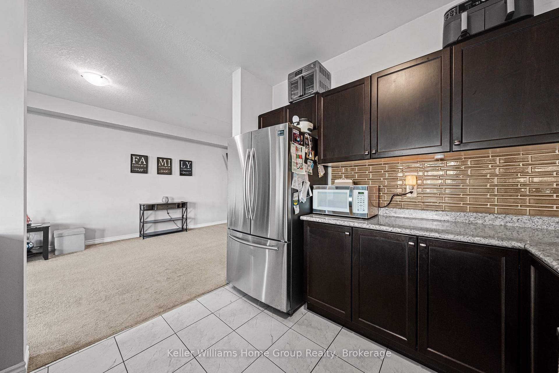 24 Courtney Street photo 19