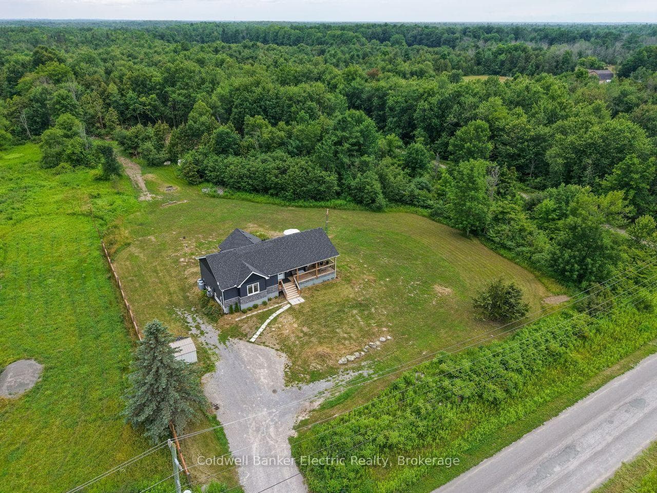 548 Tiffen Road photo 38