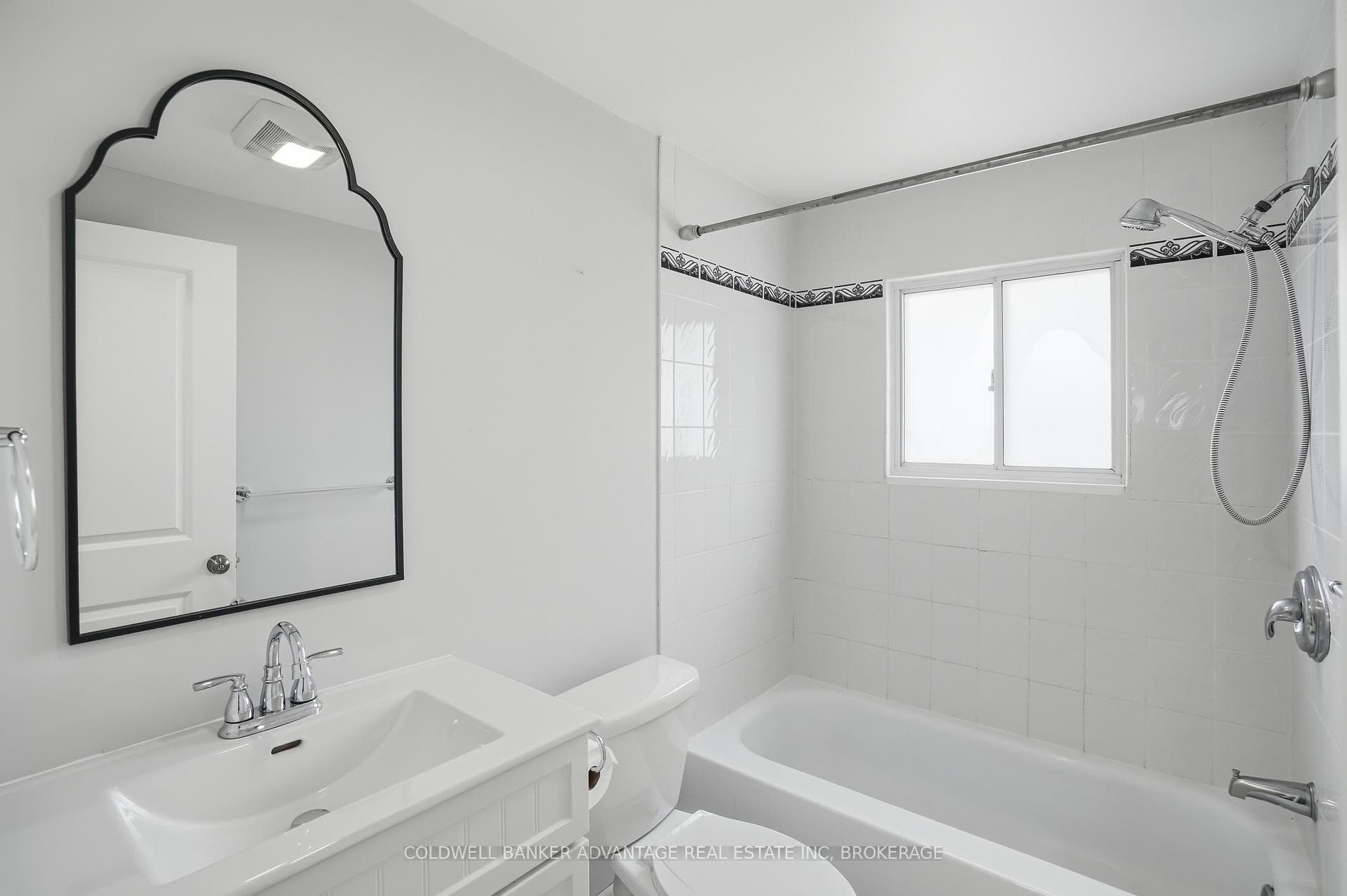 80 Silvan Drive photo 17