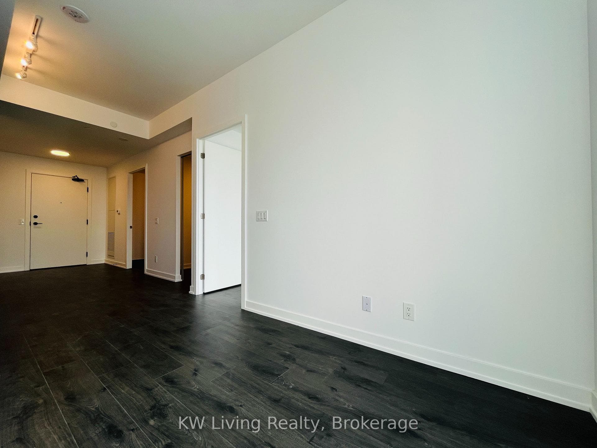100 Queen Street Unit 1716 photo 10