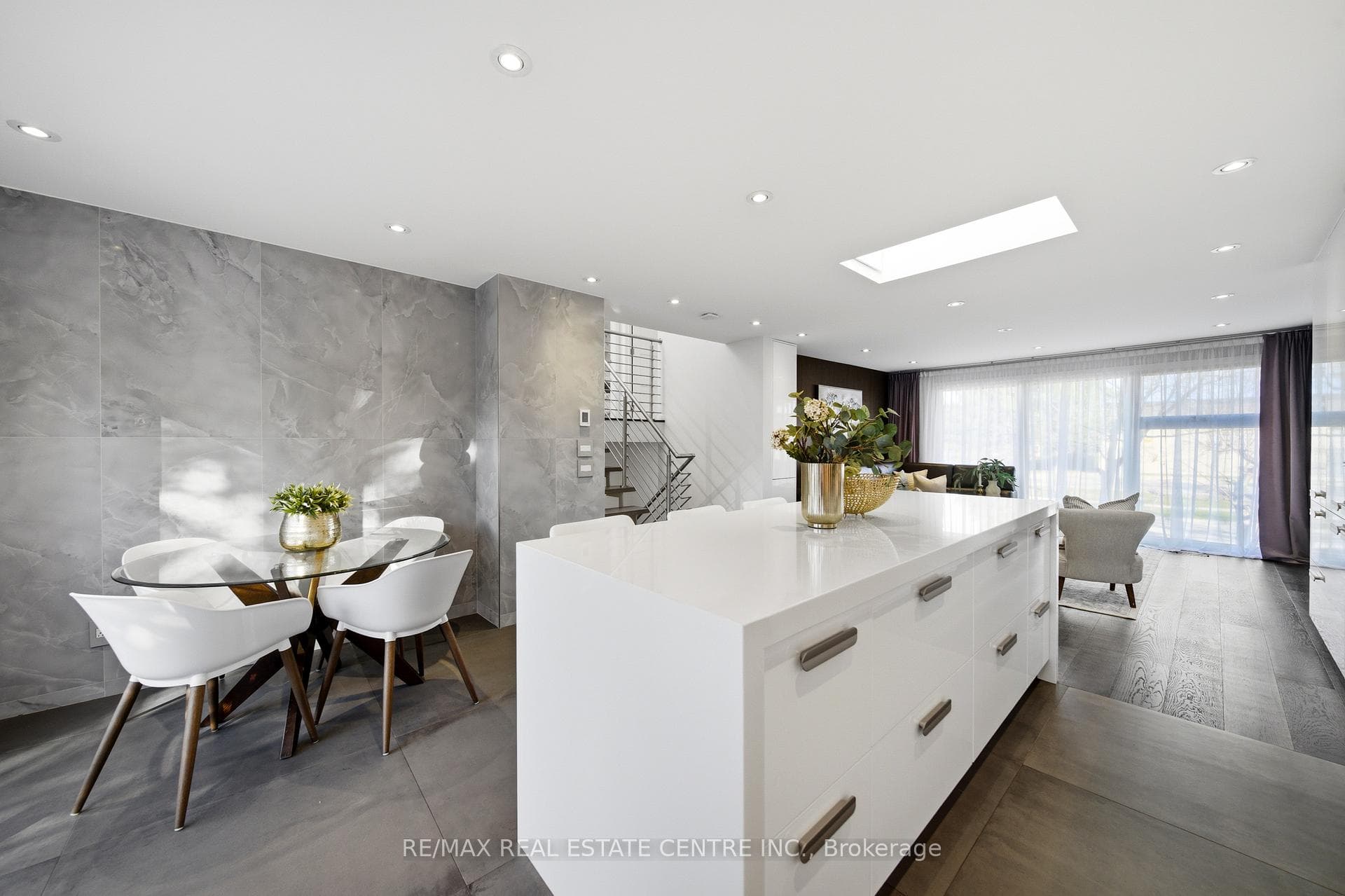 2467 Bonner Road photo 10