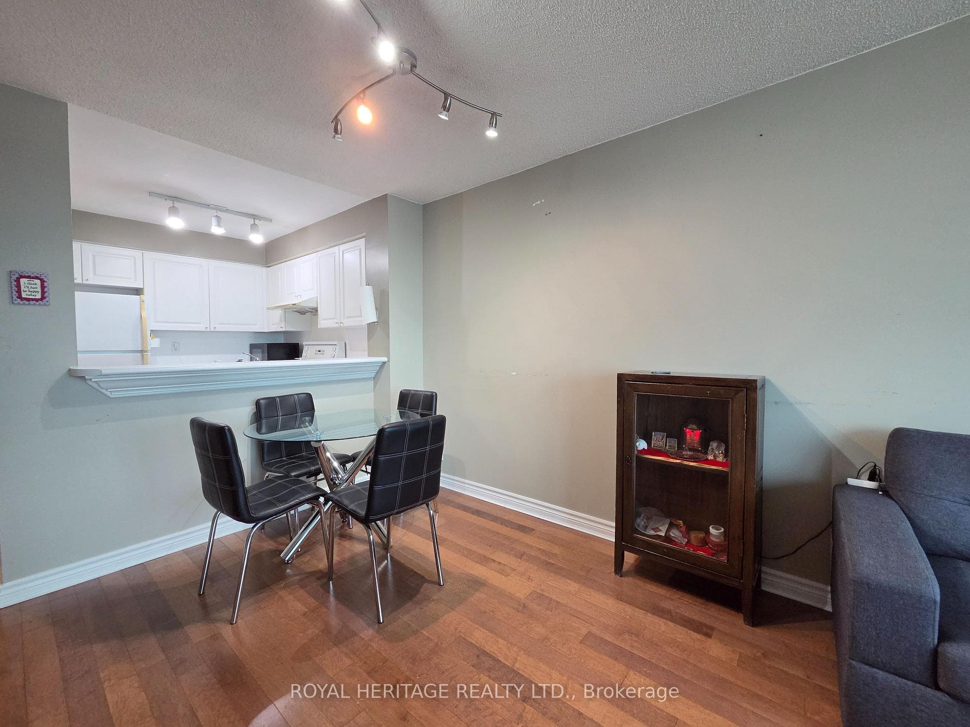 11 Lee Centre Drive Unit 2212 photo 12