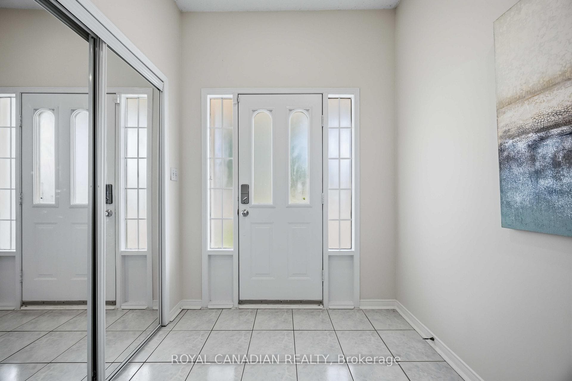 137 Stokely Crescent photo 5