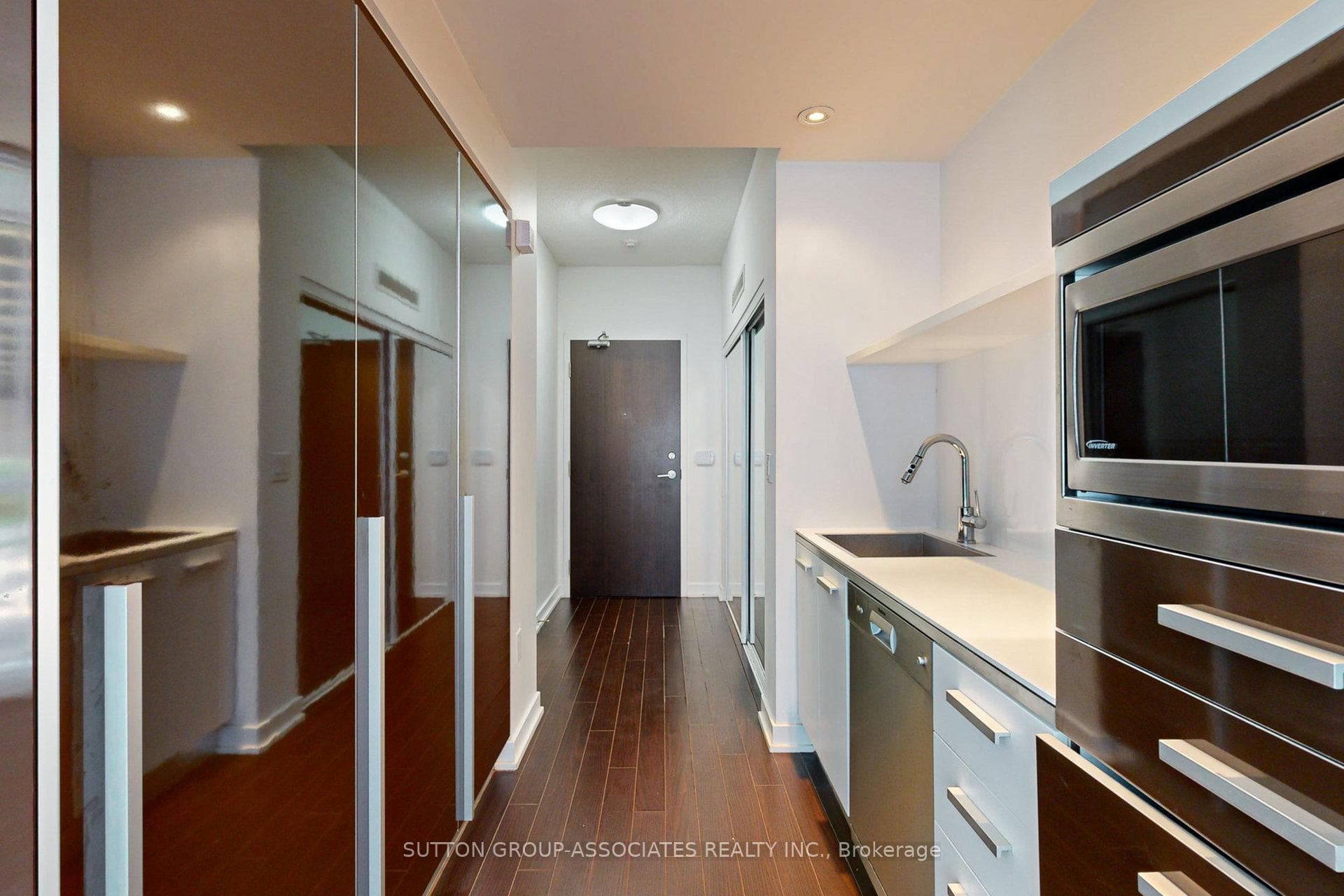 38 Dan Leckie Way Unit 506 photo 5