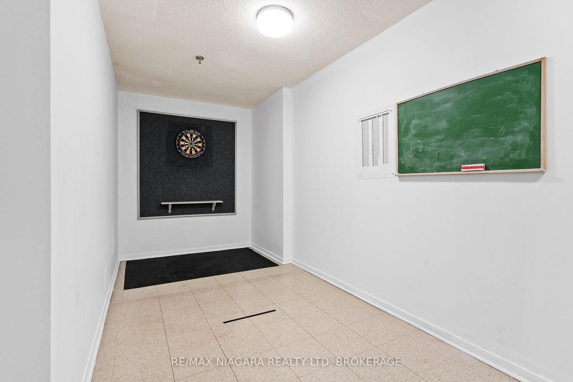 7 Gale Crescent Unit B5 photo 33