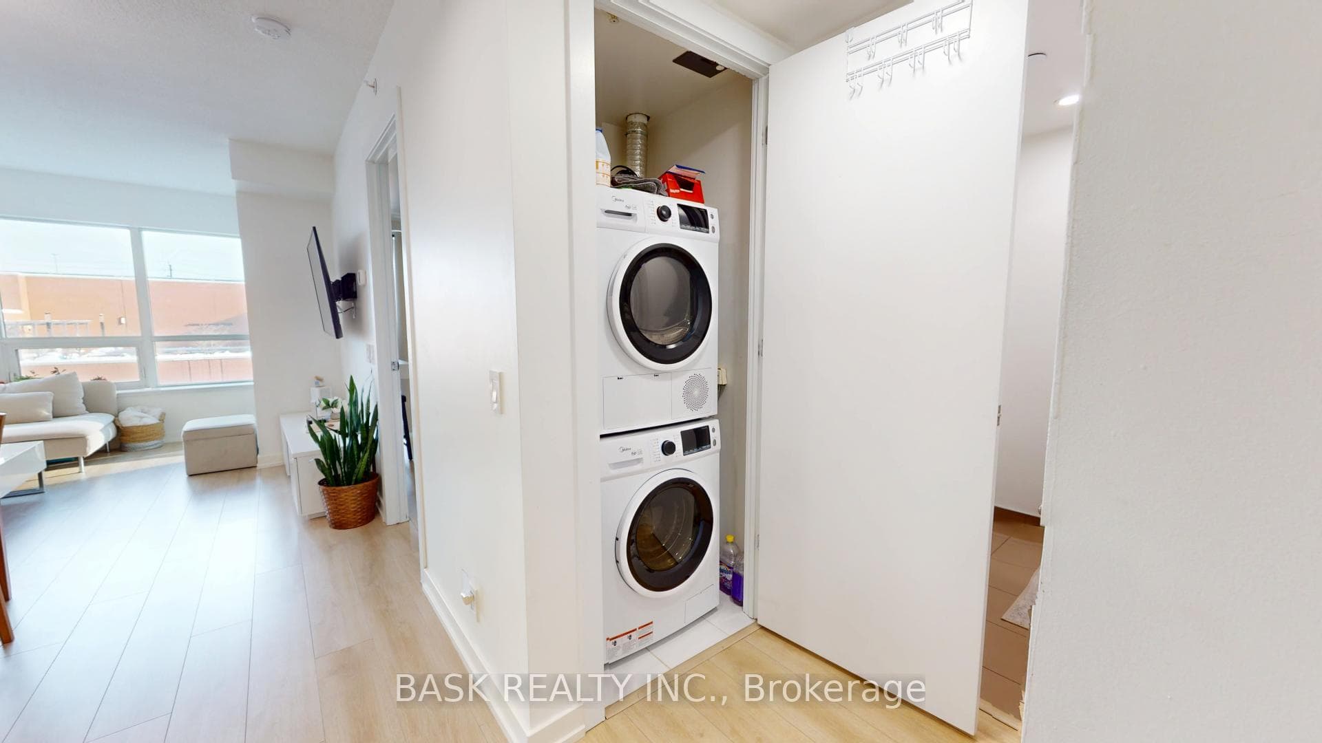 2220 Lake Shore Boulevard Unit 406 photo 19