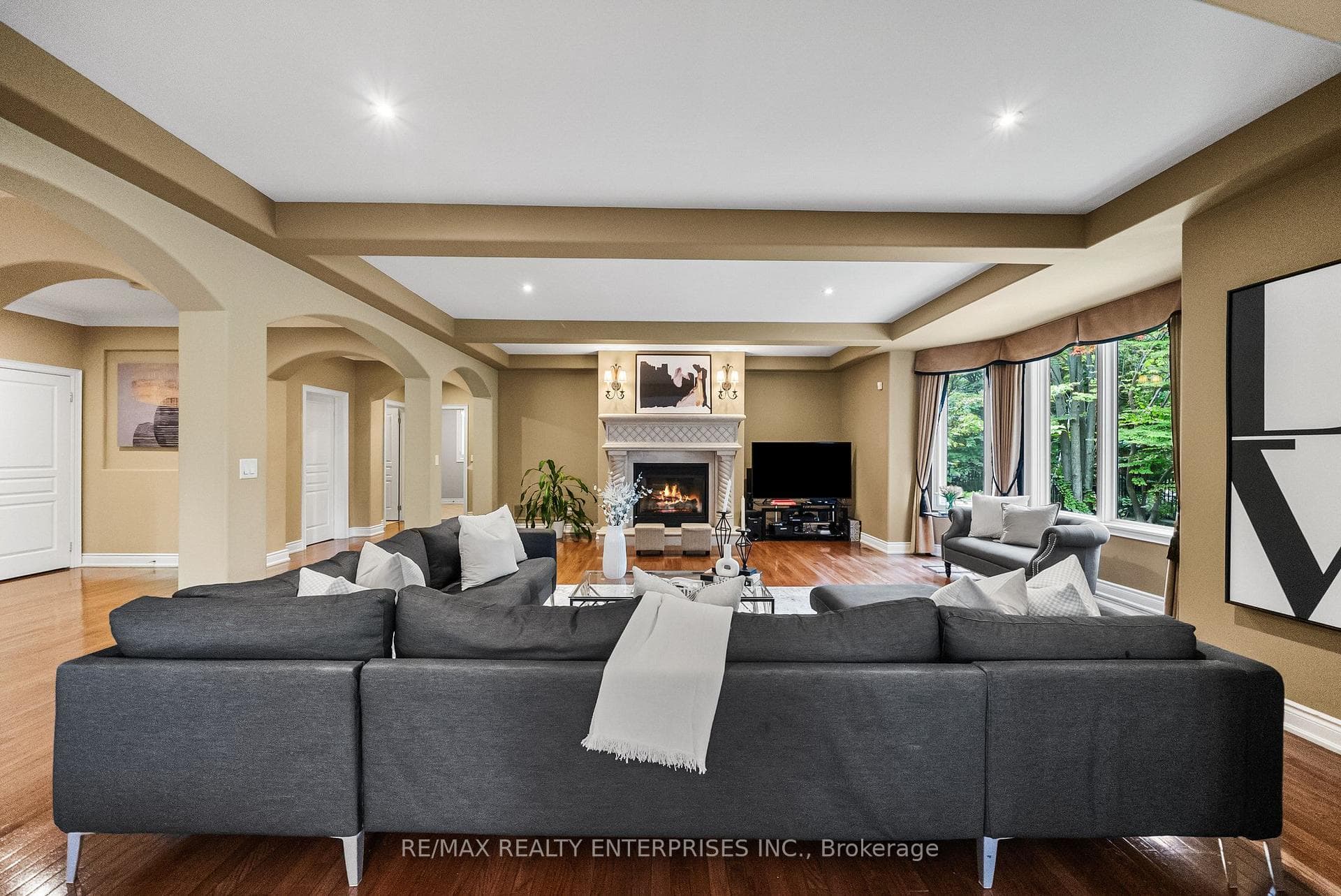 535 Canyon Street photo 27