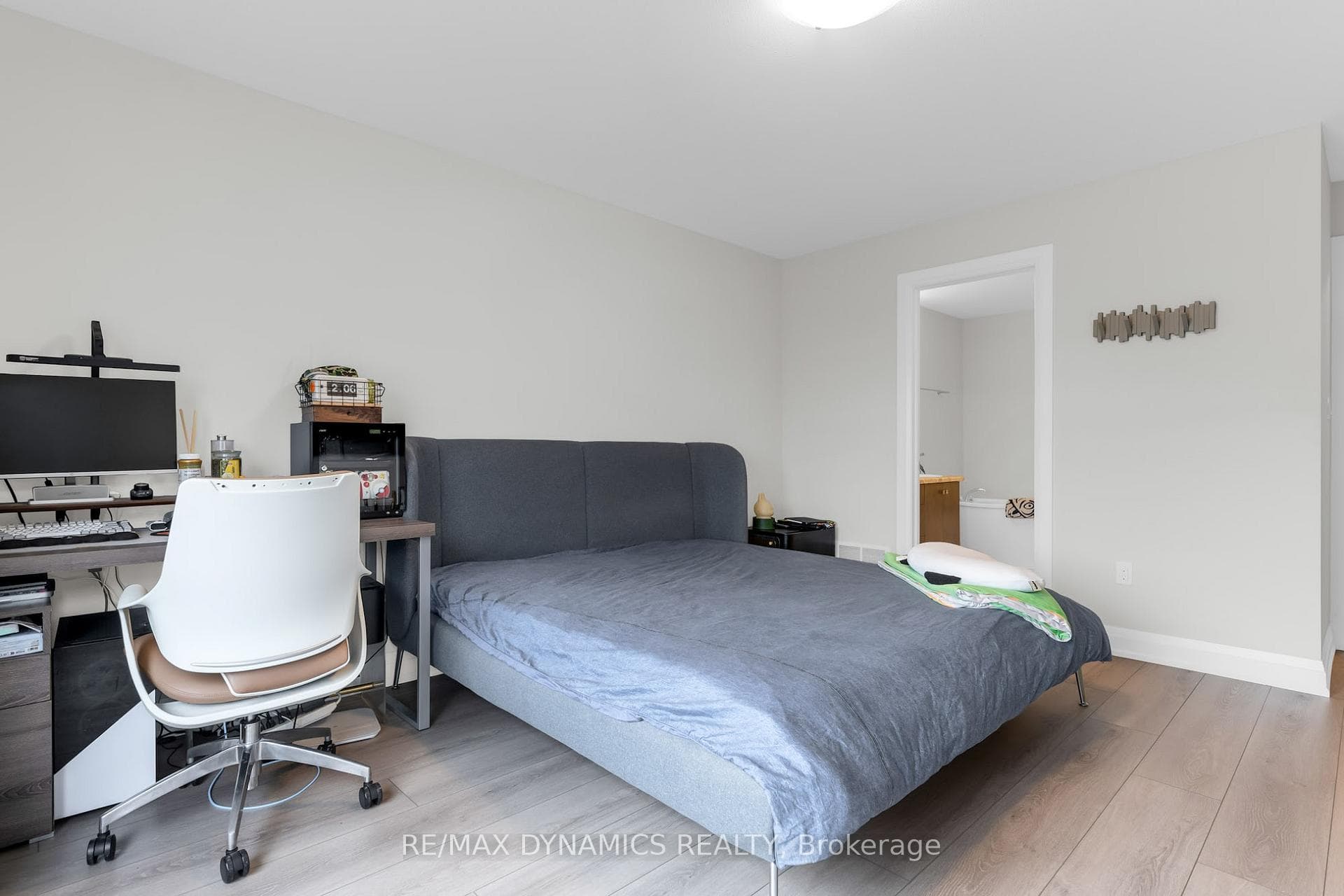 4552 Portage Road Unit 110 photo 8