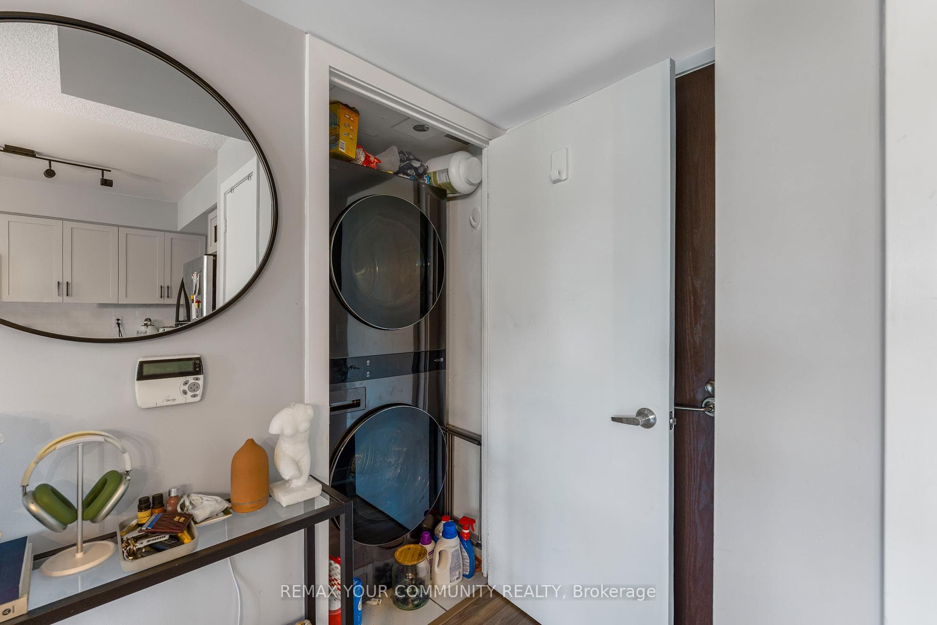 80 Western Battery Road Unit 209 photo 18