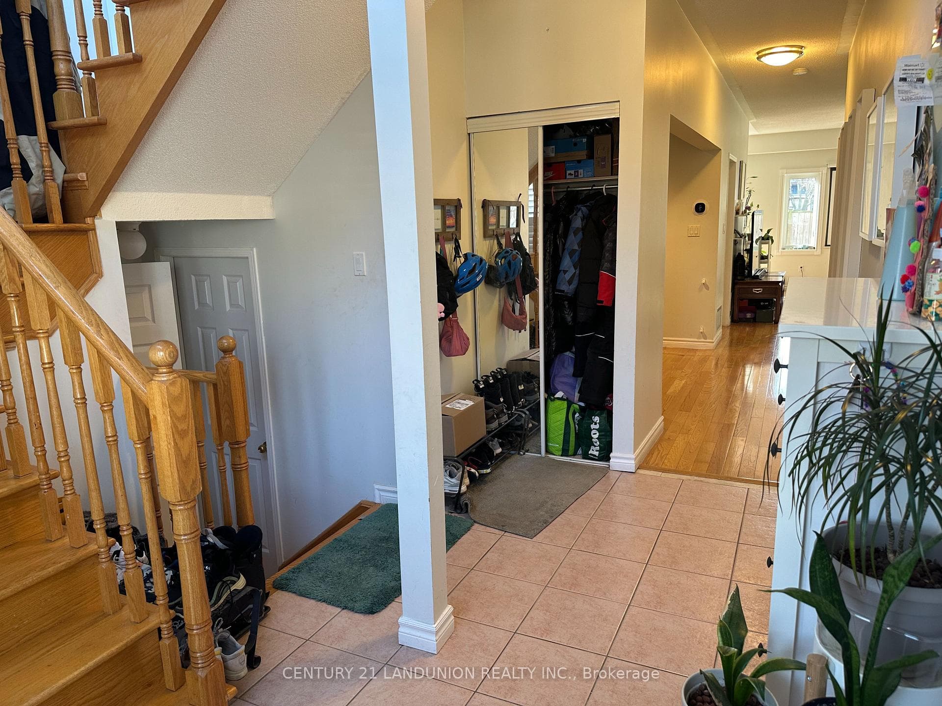 172 Hollywood Hill Circle photo 3