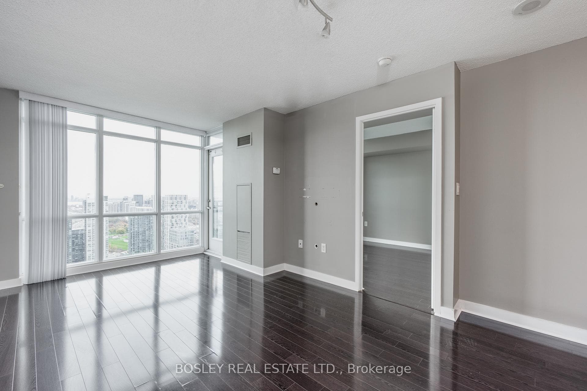 11 Brunel Court Unit 5002 photo 7