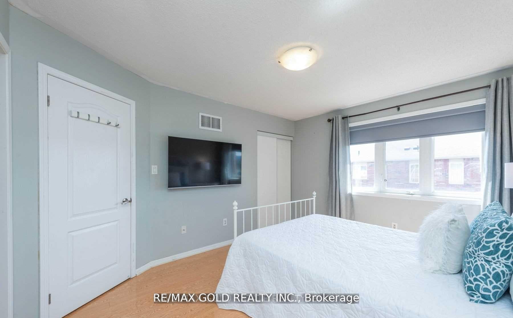 812 Herman Way photo 14