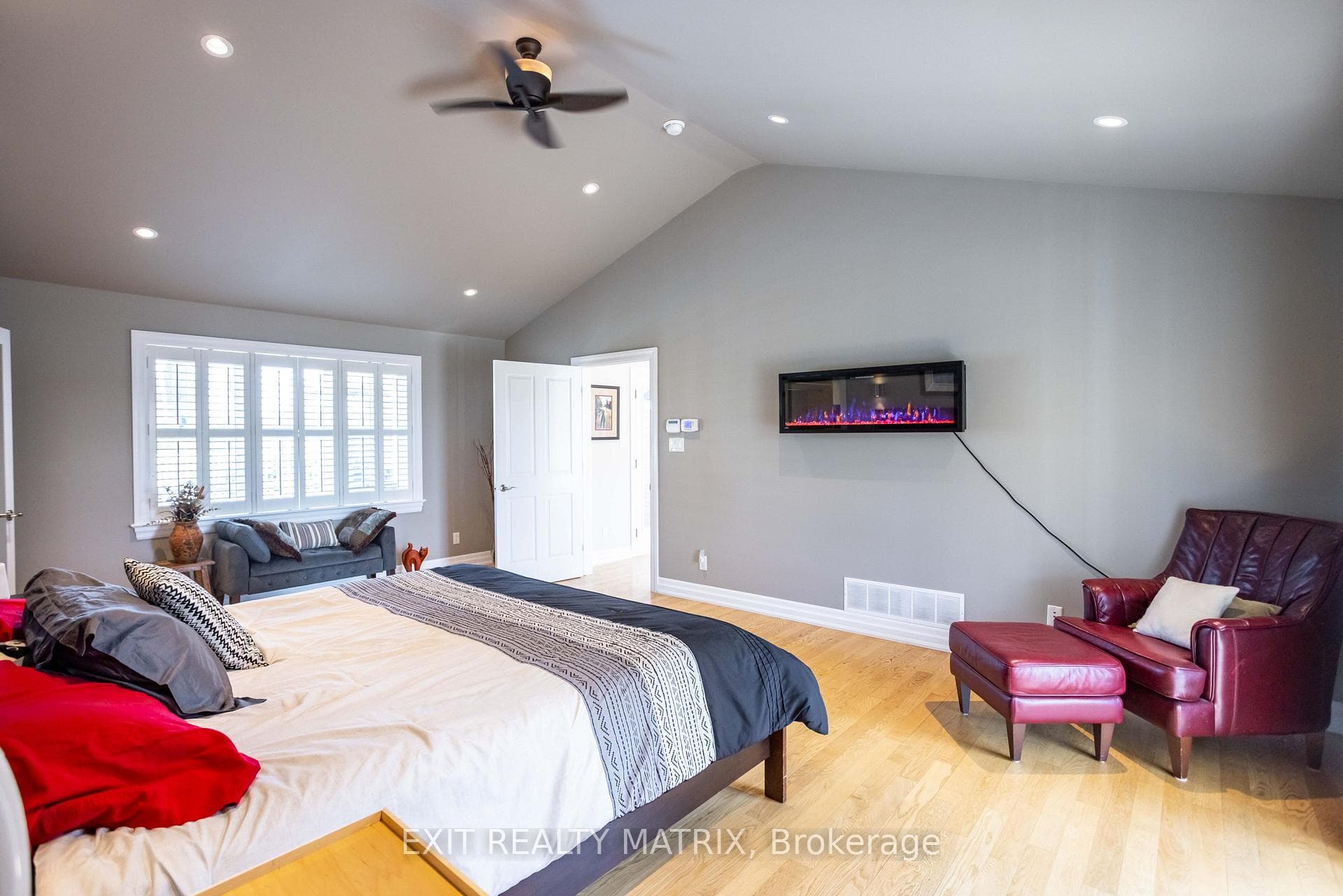 2392 8th Line Road photo 21