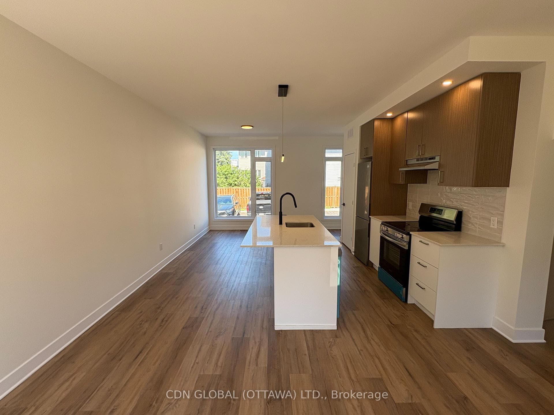 1258-1260 Marenger Street photo 11