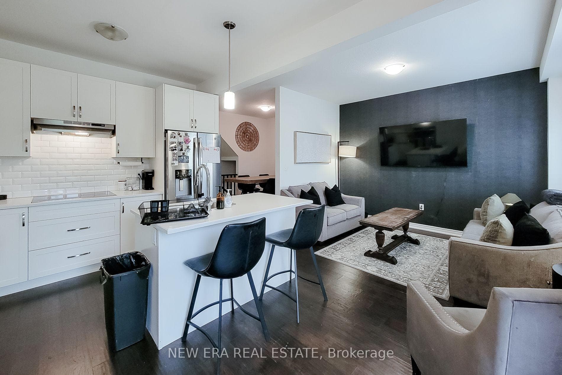 4297 East Avenue Unit 10 photo 15