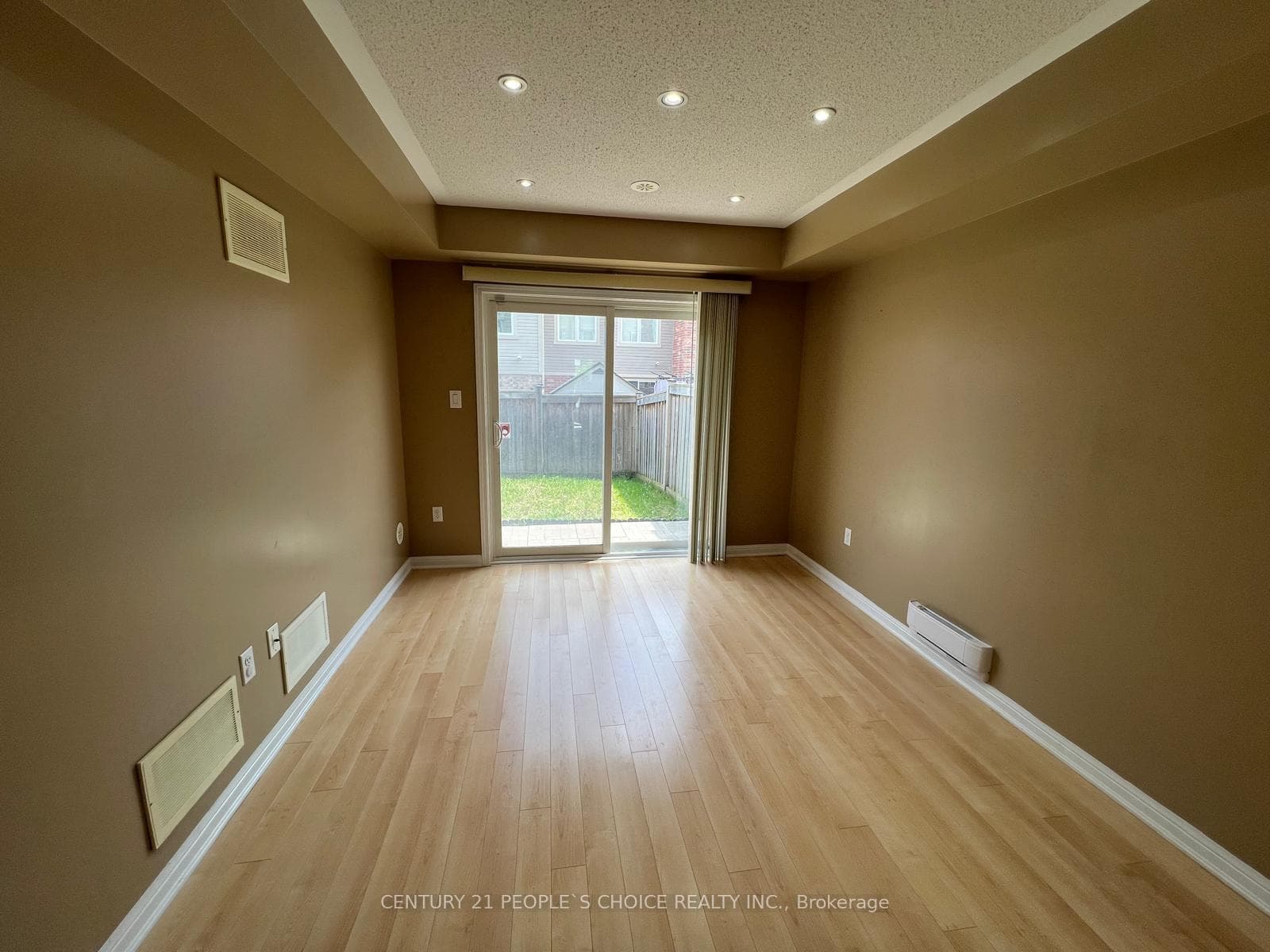 15 Lanternlight Lane photo 4