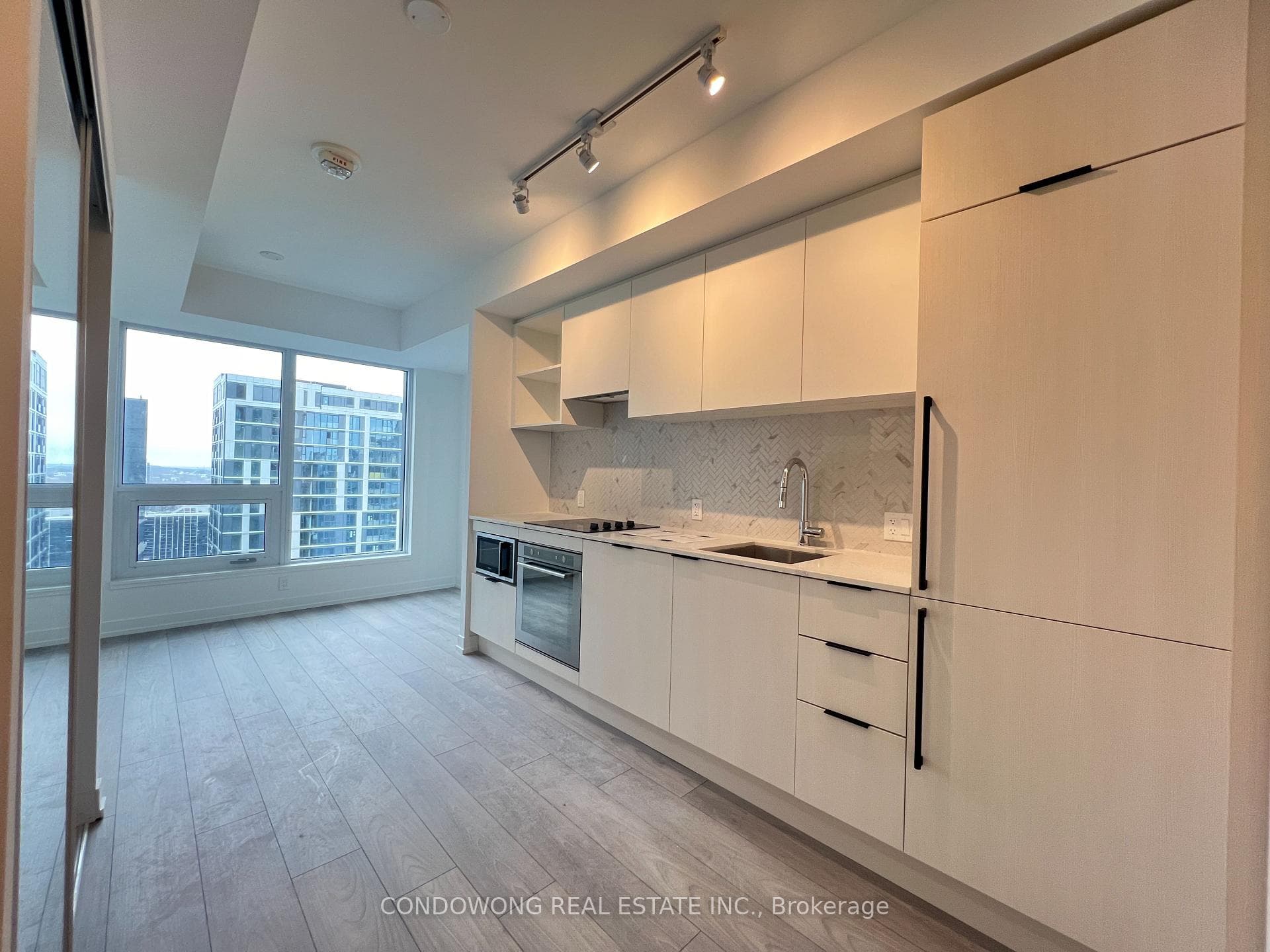 82 Dalhousie Street Unit 3218 photo 4