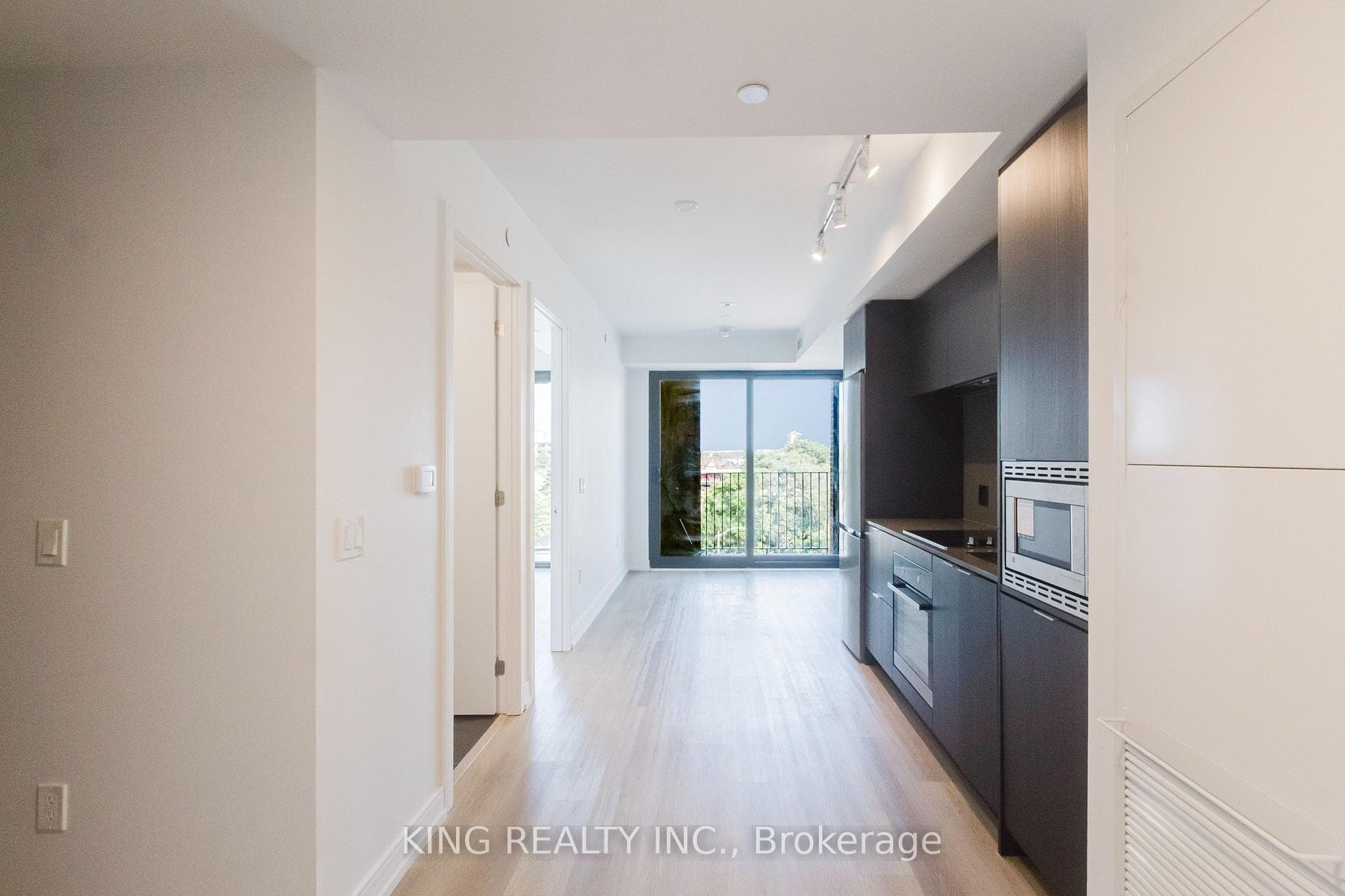 1 Jarvis Street Unit 531 photo 15