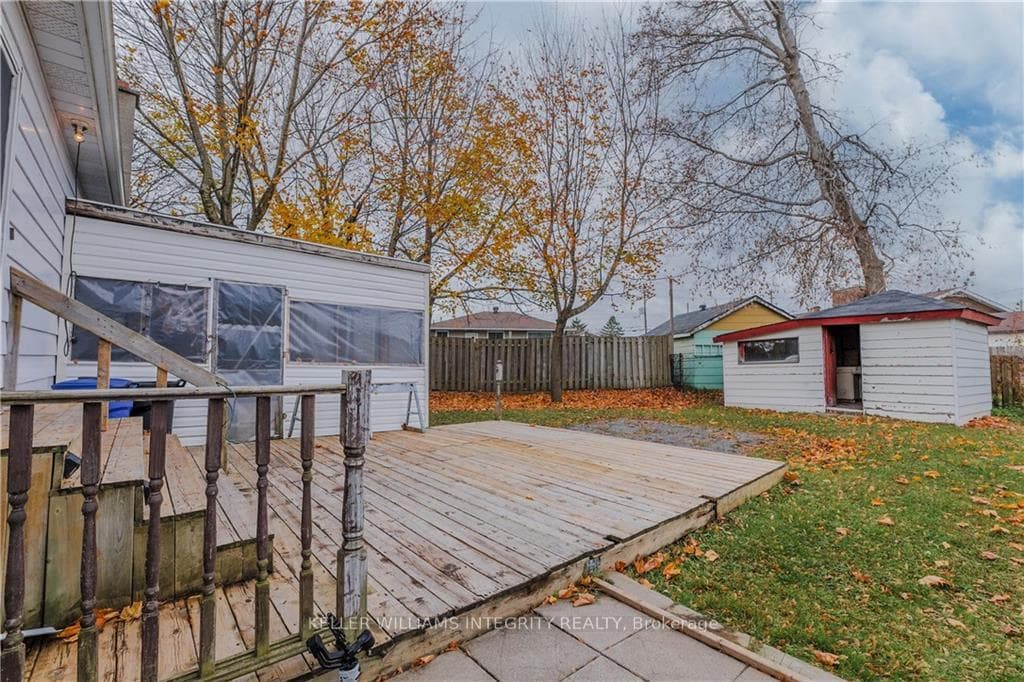 9 LEDUC Circle photo 28