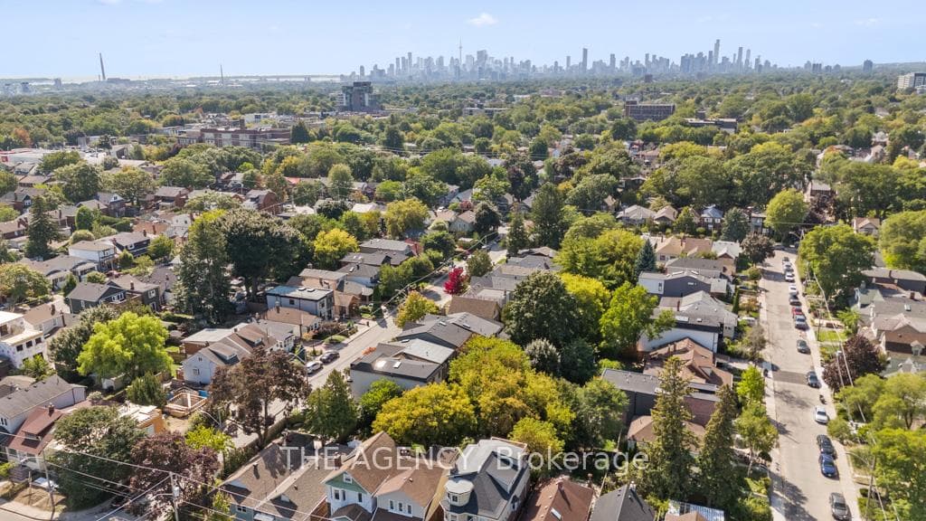 26 Gatwick Avenue photo 23
