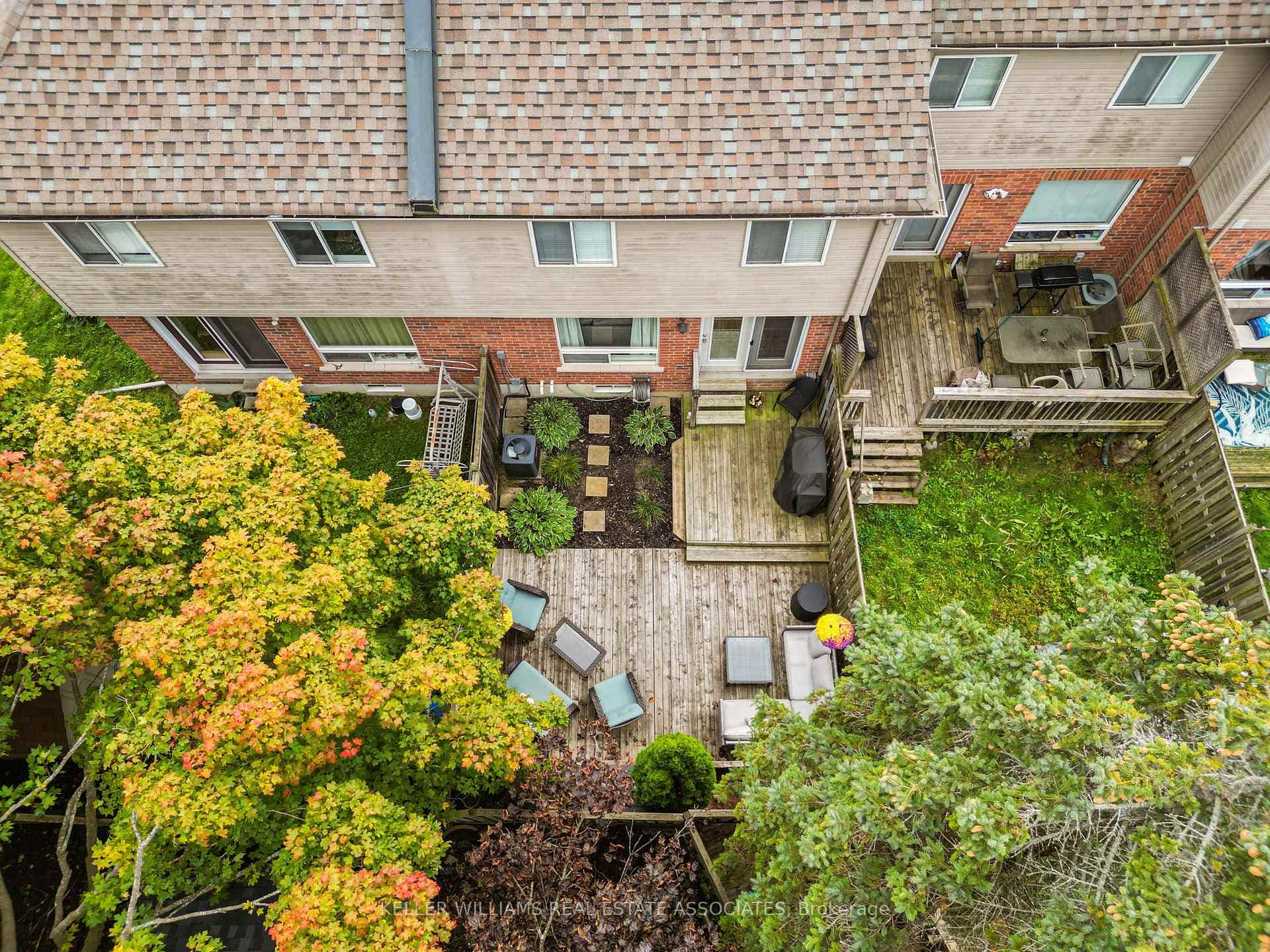 152 Richfield Square photo 31