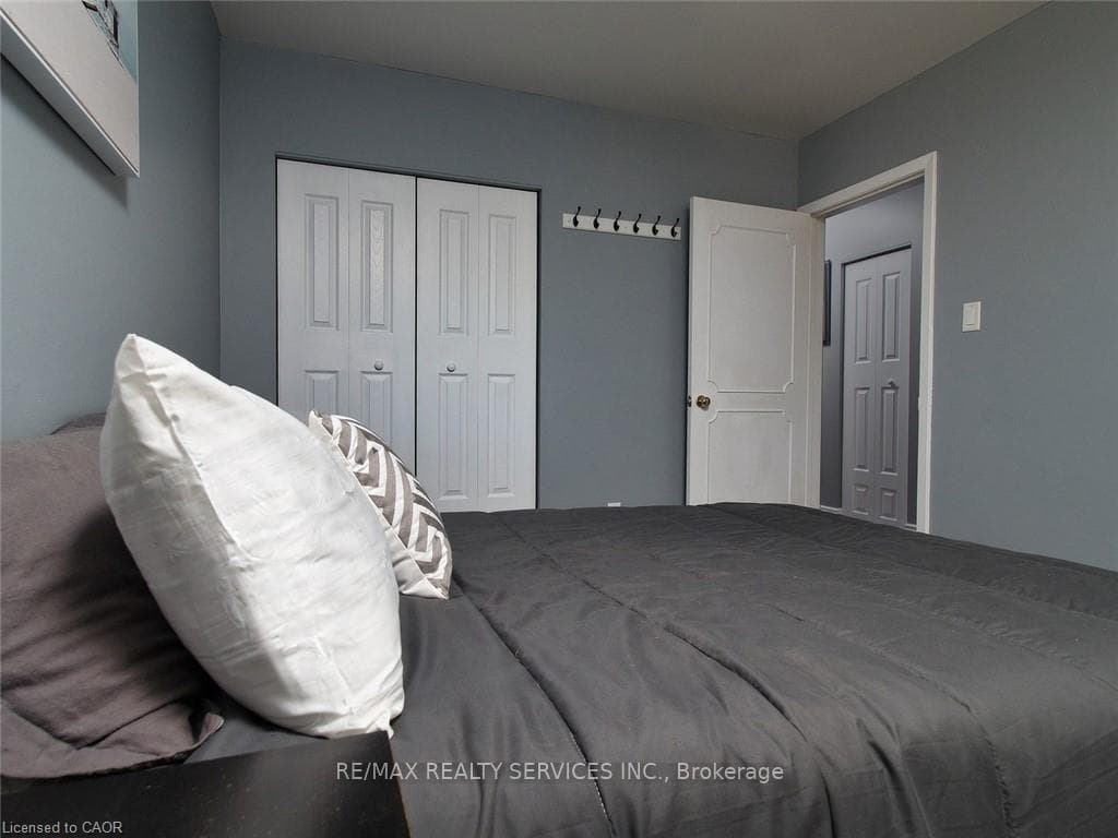 115 Uplands Drive photo 14