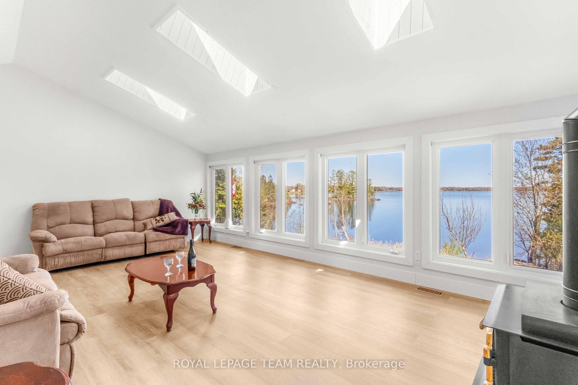 204B Hawkins Drive photo 21