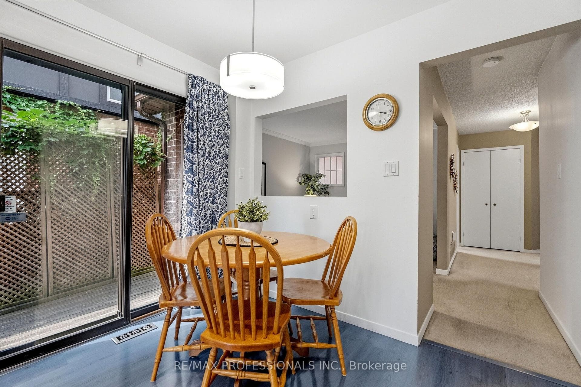 Breakfast Area with Sliding Doors to Backyard