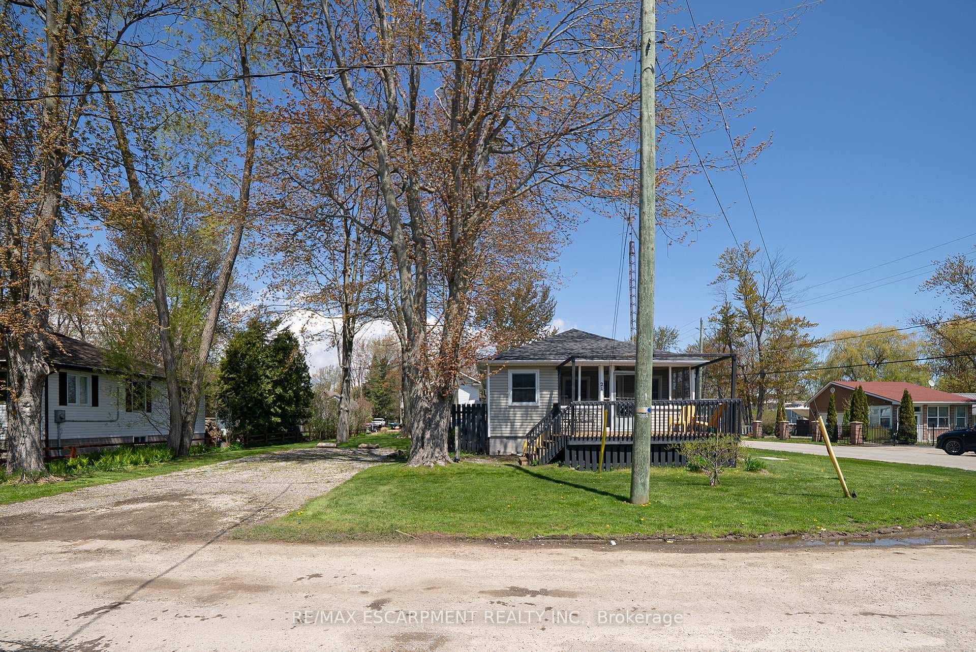 21 FERRIS Street photo 2